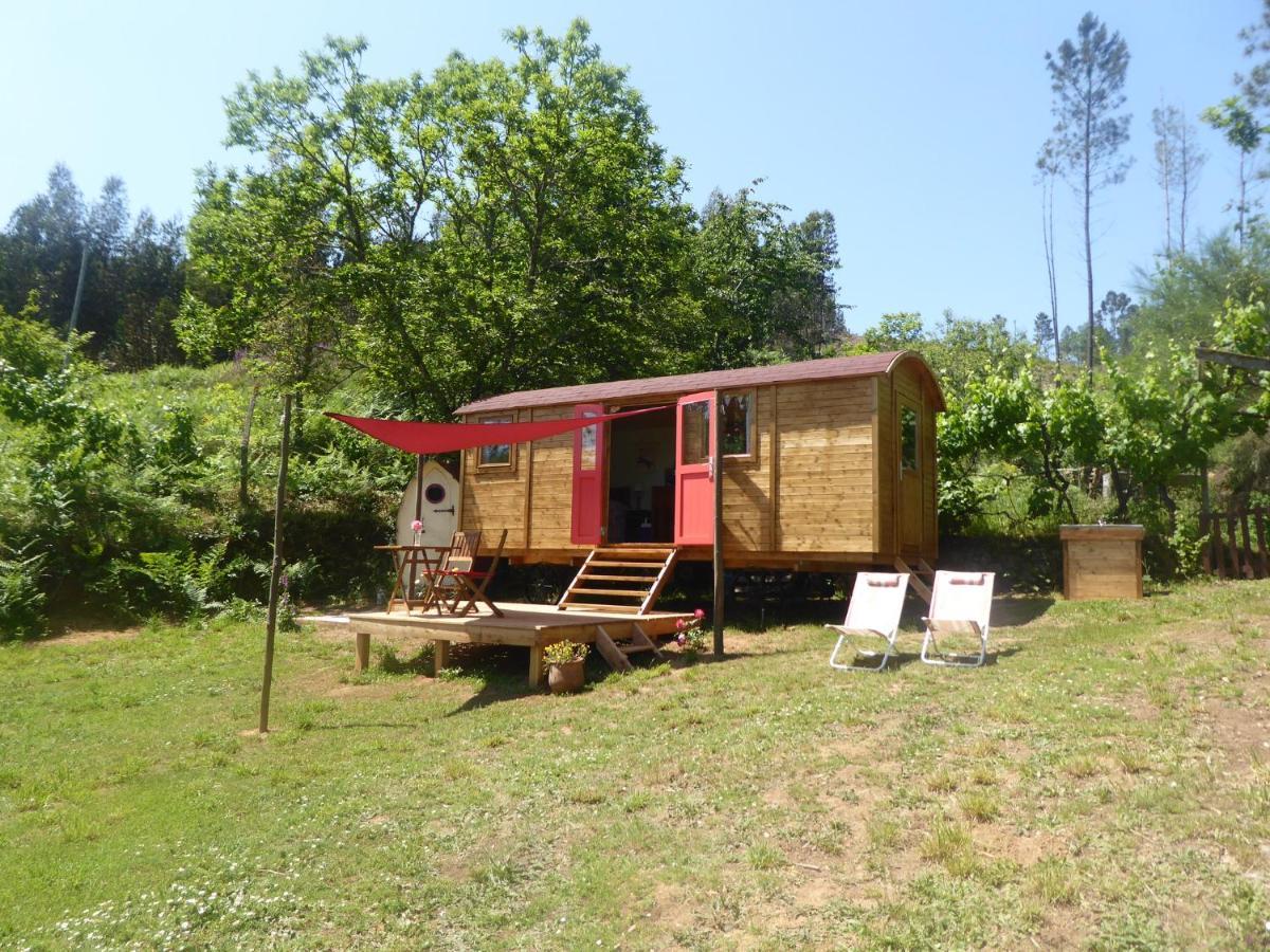 Rosa The Cosy Cabin - Gypsy Wagon - Shepherds Hut, River Views Off-Grid Eco Living Pedrogao Grande Zewnętrze zdjęcie